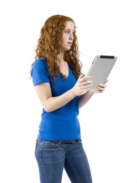 Mulher bonita com seu tablet — Fotografia de Stock