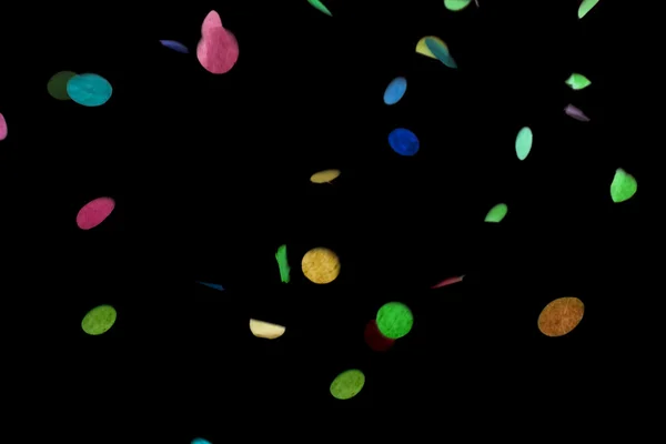 416 kleurrijke confetti op donkere achtergrond — Stockfoto