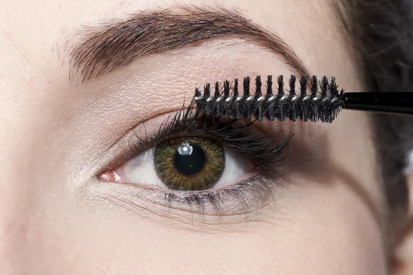 688 toepassing van mascara — Stockfoto