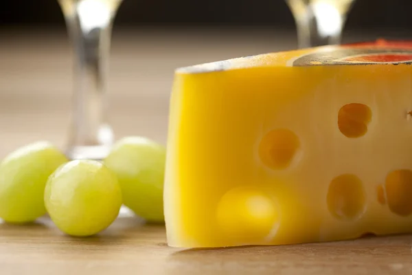 487 сиру і винограду — стокове фото