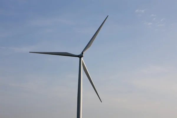 Primer plano de un molino de viento —  Fotos de Stock