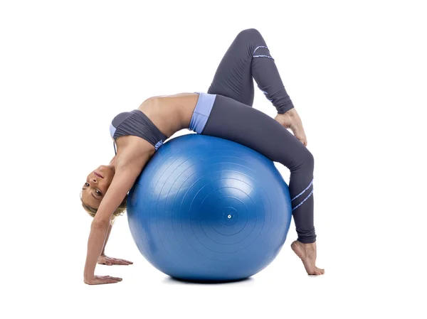 Mujer y pelota de fitness —  Fotos de Stock