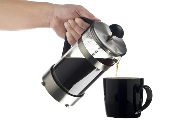 Обрезанное изображение человеческой руки, подающей кофе — стоковое фото