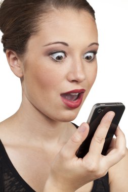 teen model cep telefonunuza konuşuyor