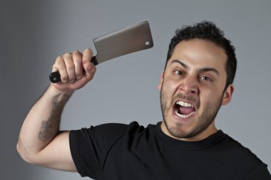 keskin bir bıçak ile erkek katil