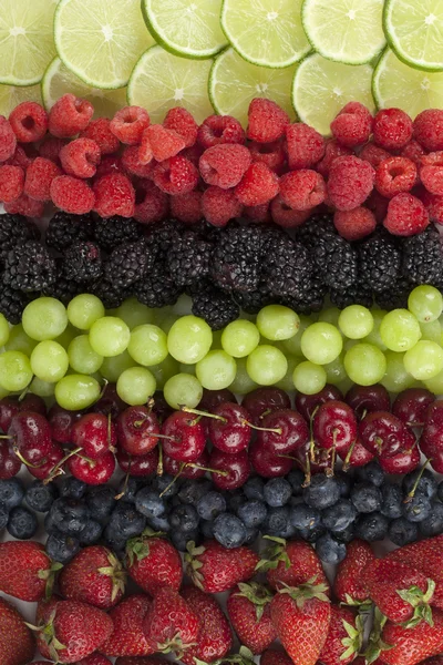 Warstwą różne owoce — Zdjęcie stockowe
