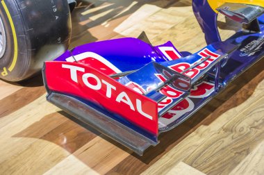 Sonsuzluk ve red bull formula bir araba