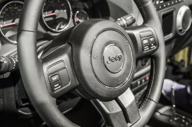 2014 Chrysler Jeep Grand Cherokee truck SUV Steering Wheel clipart