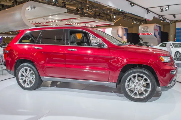 2014 chrysler jeep grand cherokee samochód suv — Zdjęcie stockowe