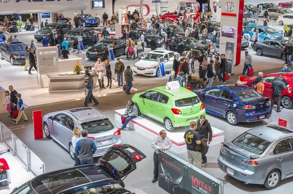 Car Show Floor Panoramic Photo — Stock Photo, Image