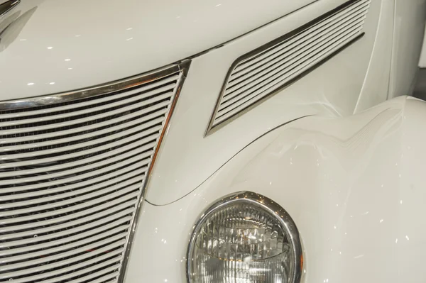 Coches clásicos en la feria de coches —  Fotos de Stock