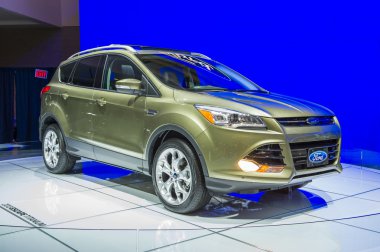 2014 ford escape titanyum suv kamyon yeşil