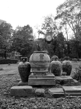 eski kavanoza karışık: Romanya