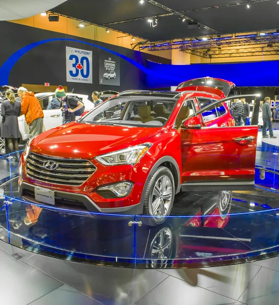 2014 Hyundia Santafe XL SUV truck red — Stockfoto