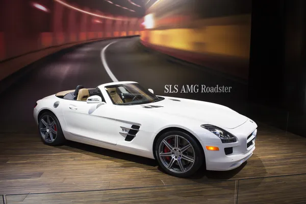 2014 mercedes benz sls amg roadster Cabrio araba beyaz — Stok fotoğraf