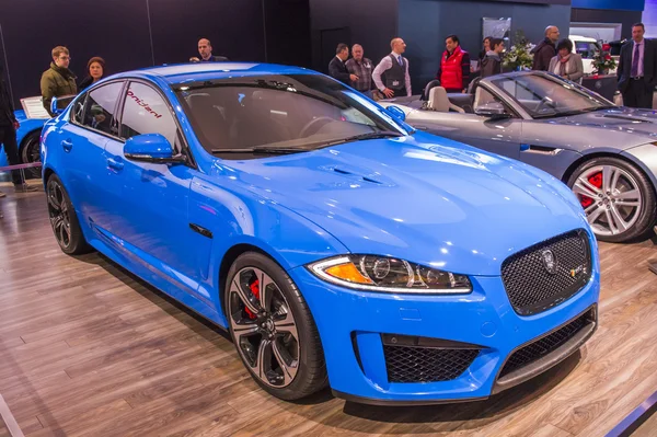 2014 jaguar xf luksusowy samochód sportowy — Zdjęcie stockowe