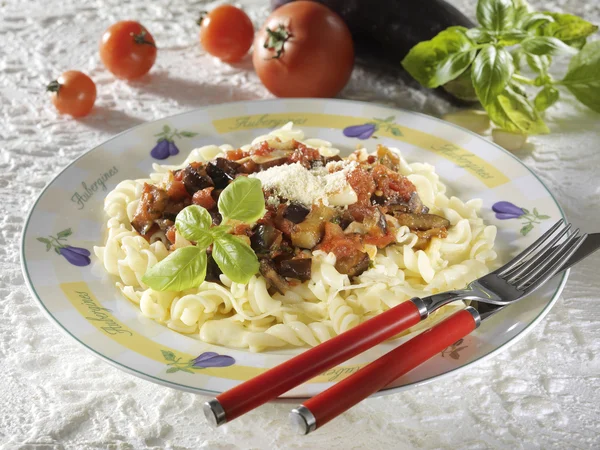 Rollo de masa con dos tipos de verduras — Foto de Stock