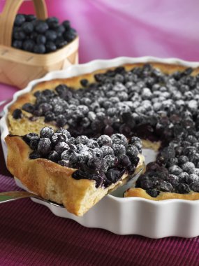 Yaban mersinli pasta