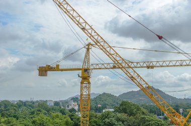 bouw kranenİnşaat vinçleri.