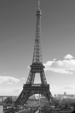 Paris 'teki Eyfel Kulesi