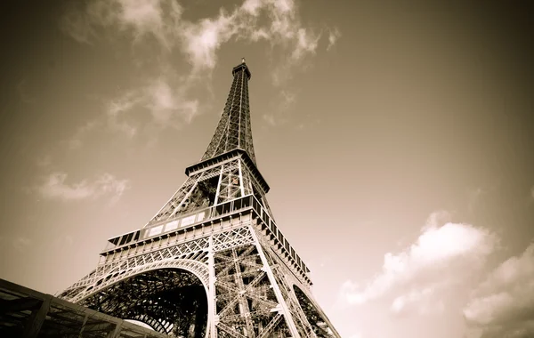 Eiffel Tower in Paris — Stock Photo, Image