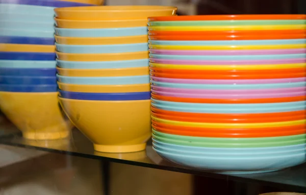 Plates and bowls — Stock Photo, Image