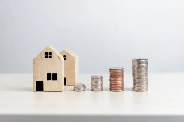 Σχέδιο Χρηματοδοτεί Τις Επενδύσεις Και Τις Αποταμιεύσεις Για Αγοράσει Σπίτι — Φωτογραφία Αρχείου