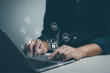 Bilgisayar işi sanal bulut servis simgeleri ve laptop klavye veri transfer teknolojisi konsepti için bulut ağı depolama çevrimiçi teknolojisi.