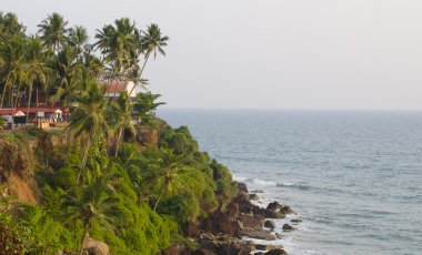 Denizden pitoresk uçurum