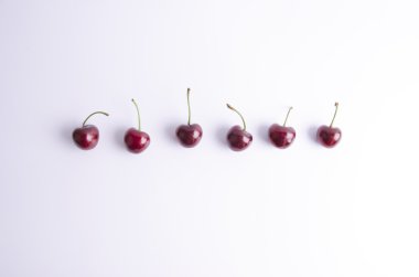 kiraz kırmızı çizgiler