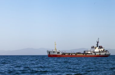 Denizdeki gemi.