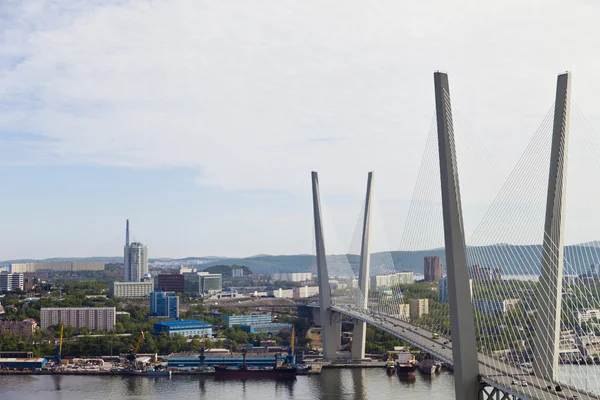 Grote hangbrug — Stockfoto