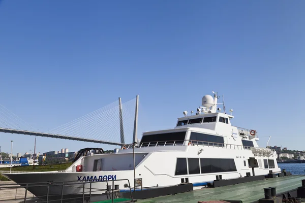 Le bateau à l'amarrage — Photo