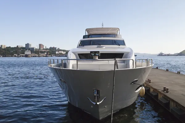 Le bateau à l'amarrage — Photo