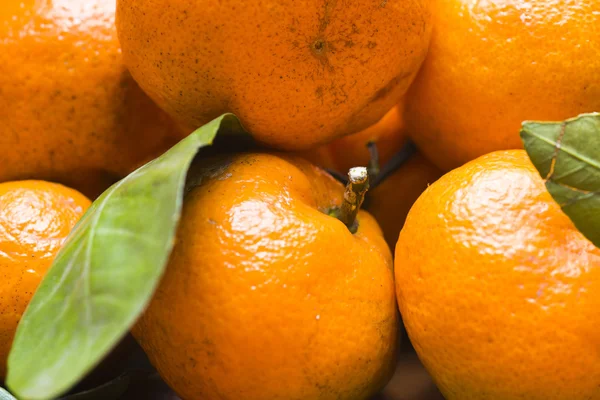 Tangeriner på ett bord — Stockfoto