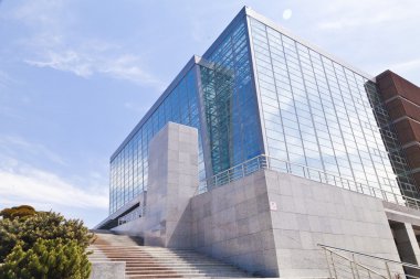 Modern Binası