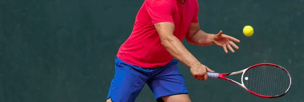 Erkek Tenisçi Sahada Başında Yatay Spor Posteri Tebrik Kartları Başlıklar — Stok fotoğraf