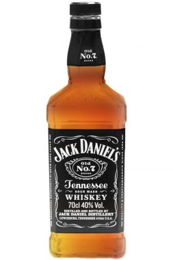 LONDON, İngiltere - CIRCA 2020: Beyaz arka planda izole edilmiş Jack Daniel 'in 7 numaralı eski viski şişesi