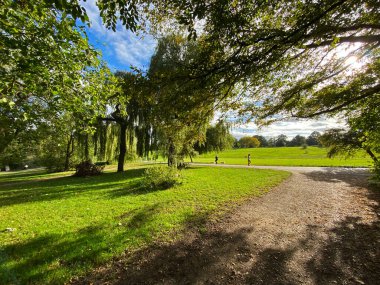 LONDON, İngiltere - 15 Ekim 2021: Hampstead Heath Park Parlamento Tepesi