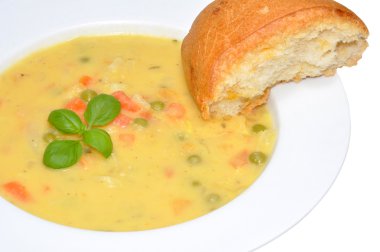 kremsi ülke sebze çorbası