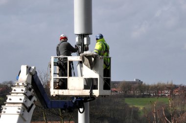 Tamire telekomünikasyon mast