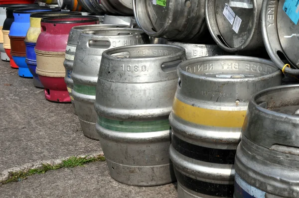 Barils de bière en aluminium — Photo