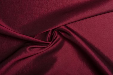 kumaş, yumuşak mallar, kırmızı tonları.