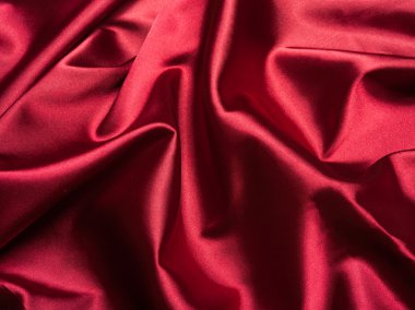 kumaş, yumuşak mallar, kırmızı tonları.