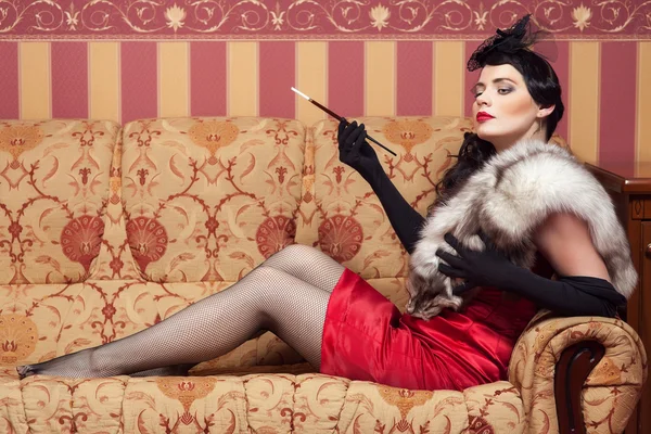 kadın bir retro tarzı 30-TH sıkı giysiler