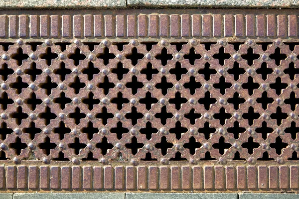 Retro Drainage Grate Cross Hole Pattern Corroded Iron Cover Storm — Stock Photo, Image