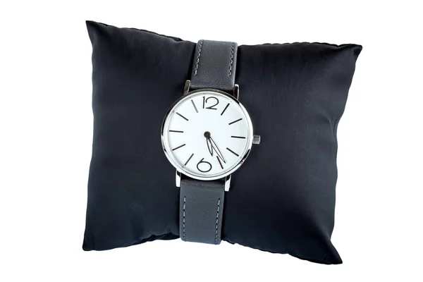 Classic Wristwatch Dial Silver Minimalist Design Leather Strap Unisex Accessory — Stock fotografie