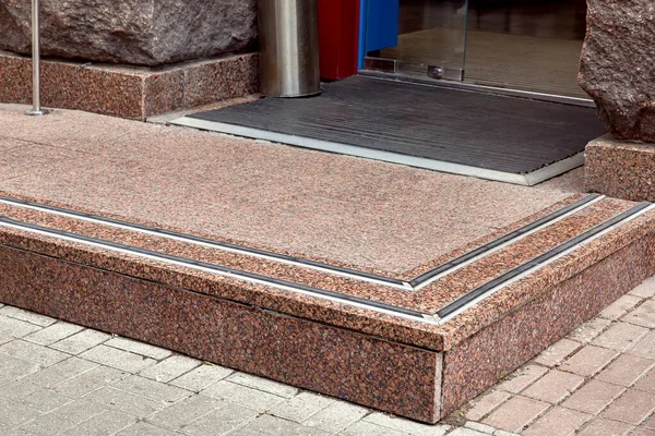 Entrance Granite Threshold Non Slip Rubber Shop Pedestrian Sidewalk Plink — Stockfoto