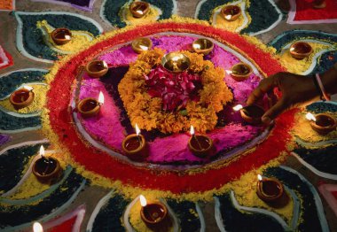 diya rangoli ile