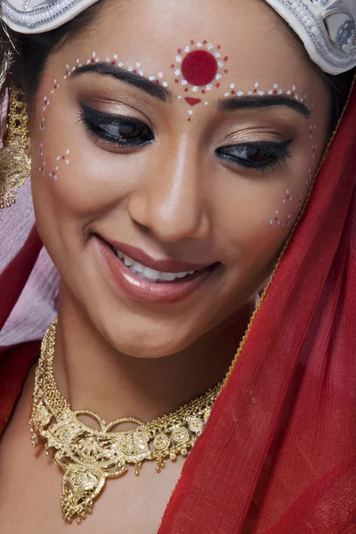How can a bride choose her nose ring according to her face shape